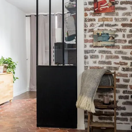 Hostnfly - Charming Studio Near Republic Paris
